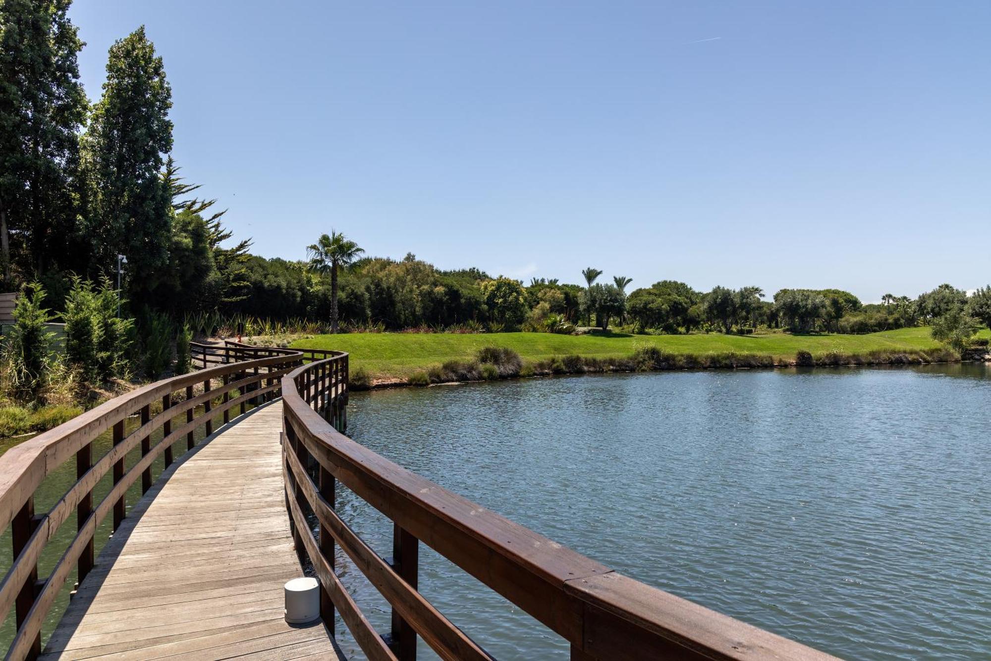 เดอะ เลค รีสอร์ต Hotel วิลาโมรา ภายนอก รูปภาพ The 18th hole at the Ocean Club