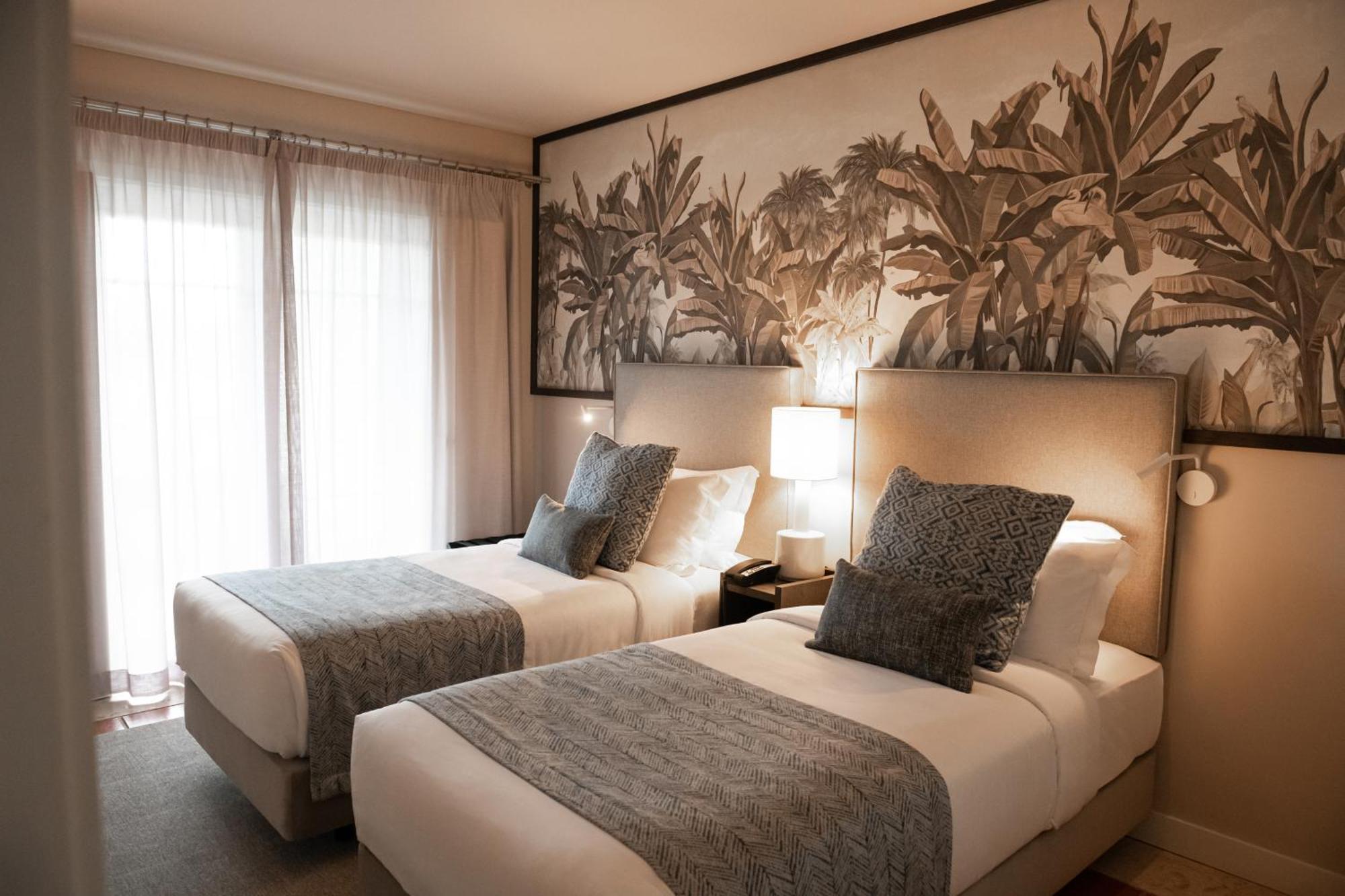 เดอะ เลค รีสอร์ต Hotel วิลาโมรา ภายนอก รูปภาพ A room at the hotel